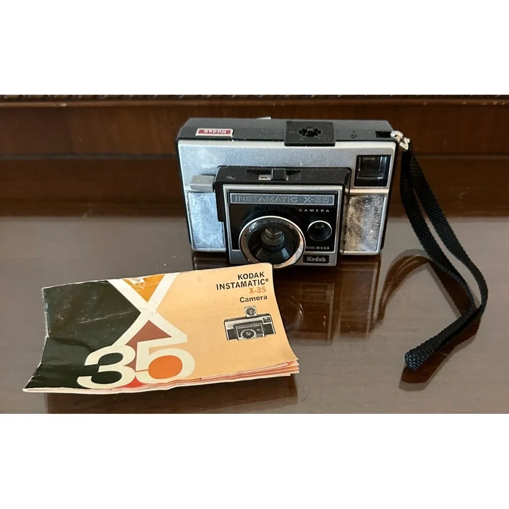 Vintage Kodak Instamatic X-35 Film Camera w/‎ Wrist Strap